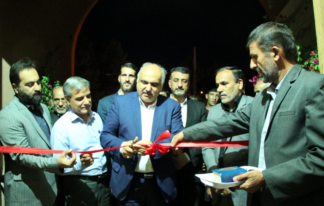 نمایشگاه صنایع دستی ومحصولات محلی در رفسنجان برپا شد