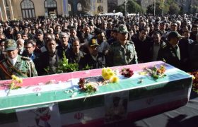 پیکر مطهر سرباز شهید در رفسنجان تشییع شد