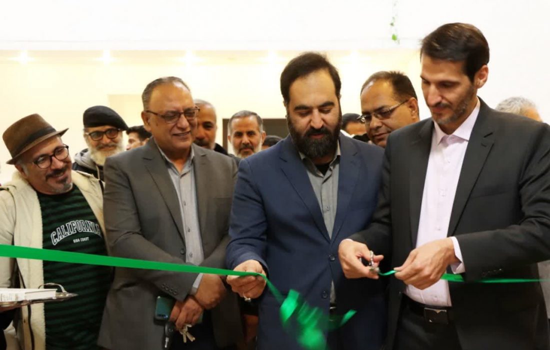 افتتاح نمایشگاه گروهی عکس هنرمندان رفسنجان در گلستان امین