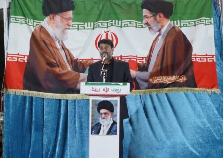 حضور مردم در میدان پیروزی را به ارمغان آورد
